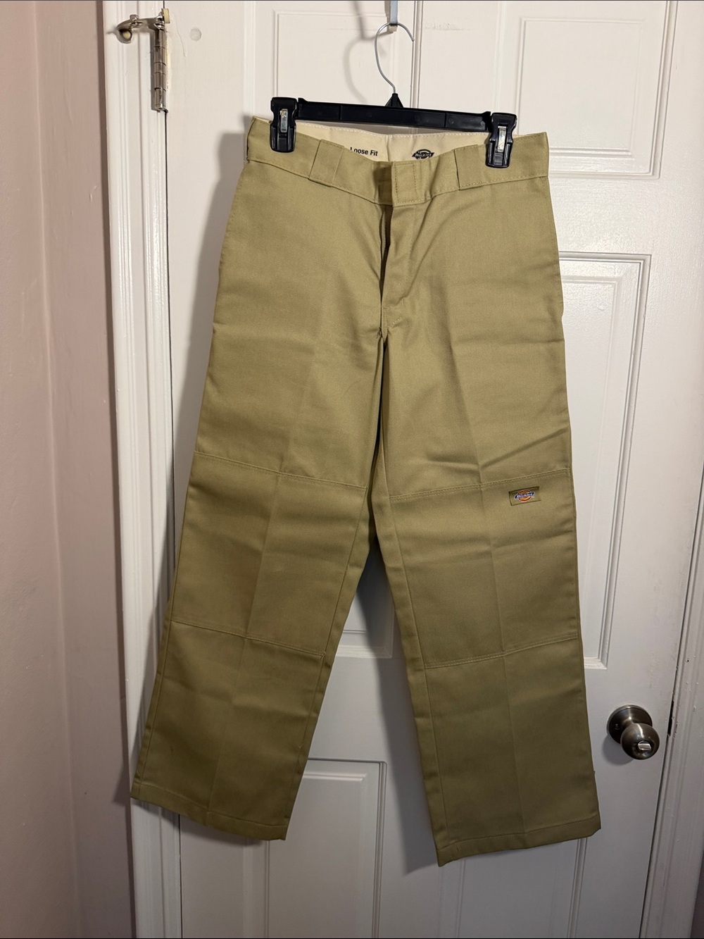 Dickies Men’s Straight-Leg Cargo Pants in Khaki